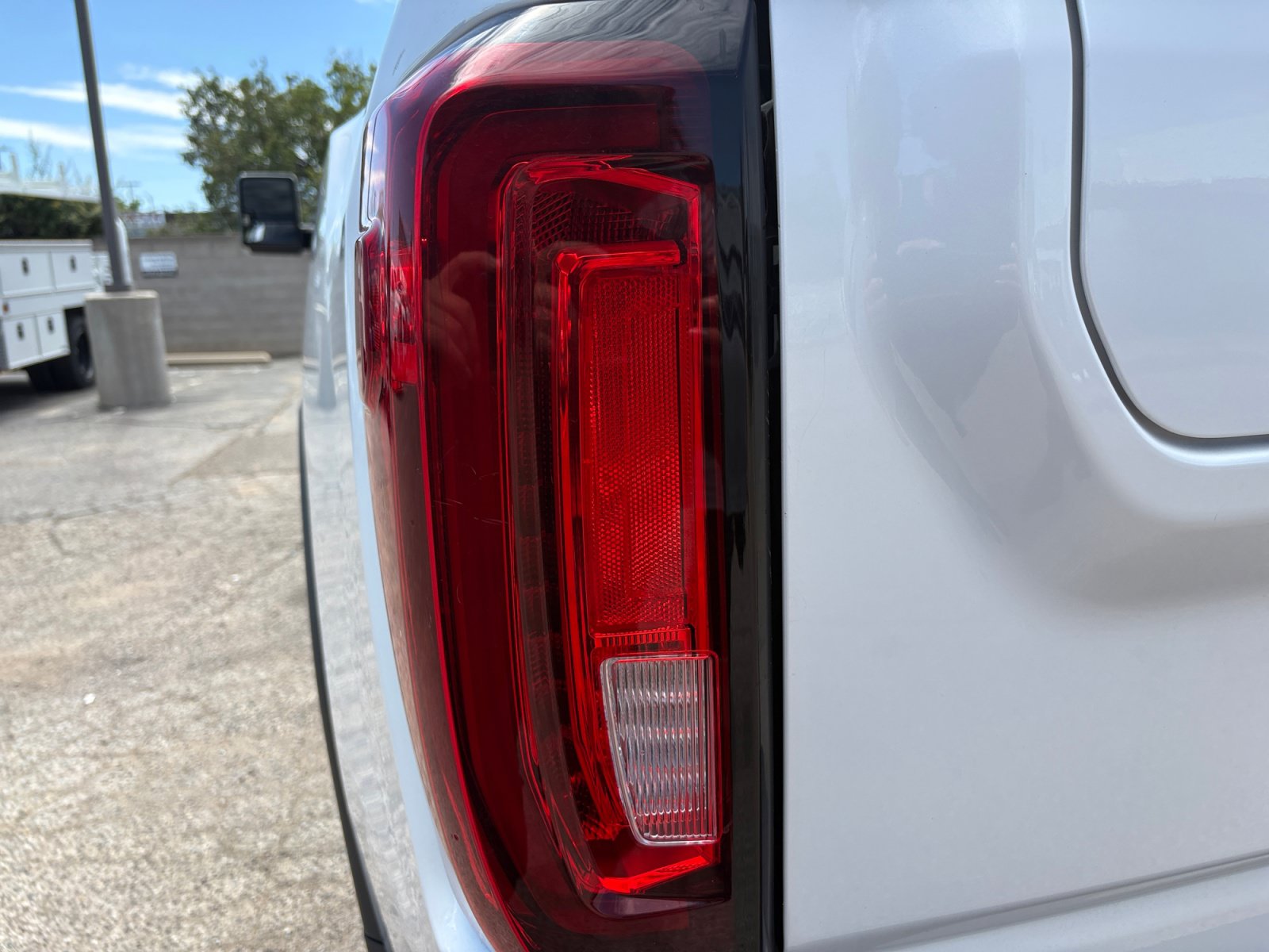 Used 2021 GMC Sierra 2500 Denali w/ Denali Ultimate Package AWD/4WD image 25