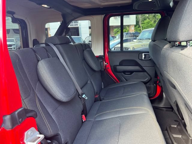 Used 2025 Jeep Wrangler Unlimited Sahara AWD/4WD image 25