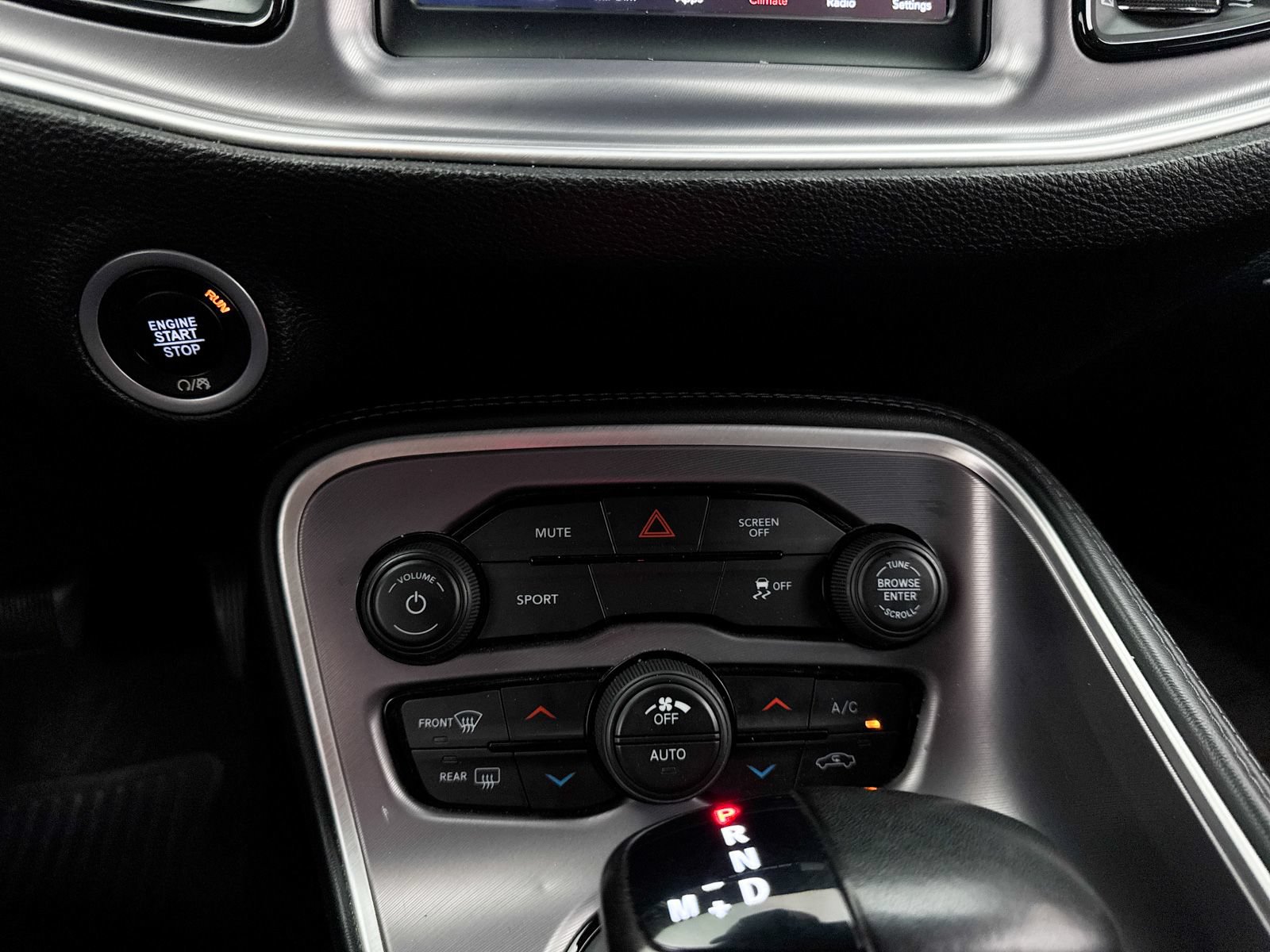 Used 2022 Dodge Challenger SXT RWD image 23