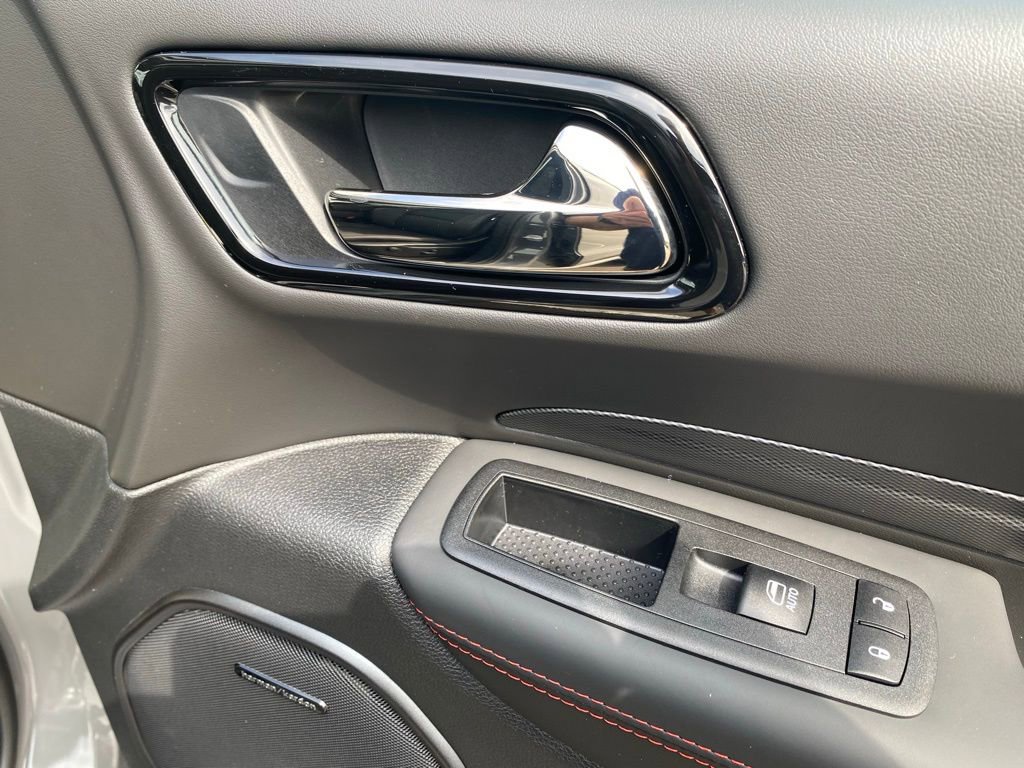 Used 2025 Dodge Durango GT image 13