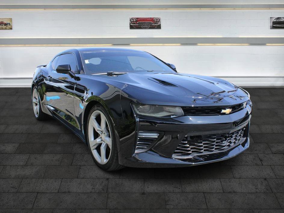Used 2018 Chevrolet Camaro SS image 1