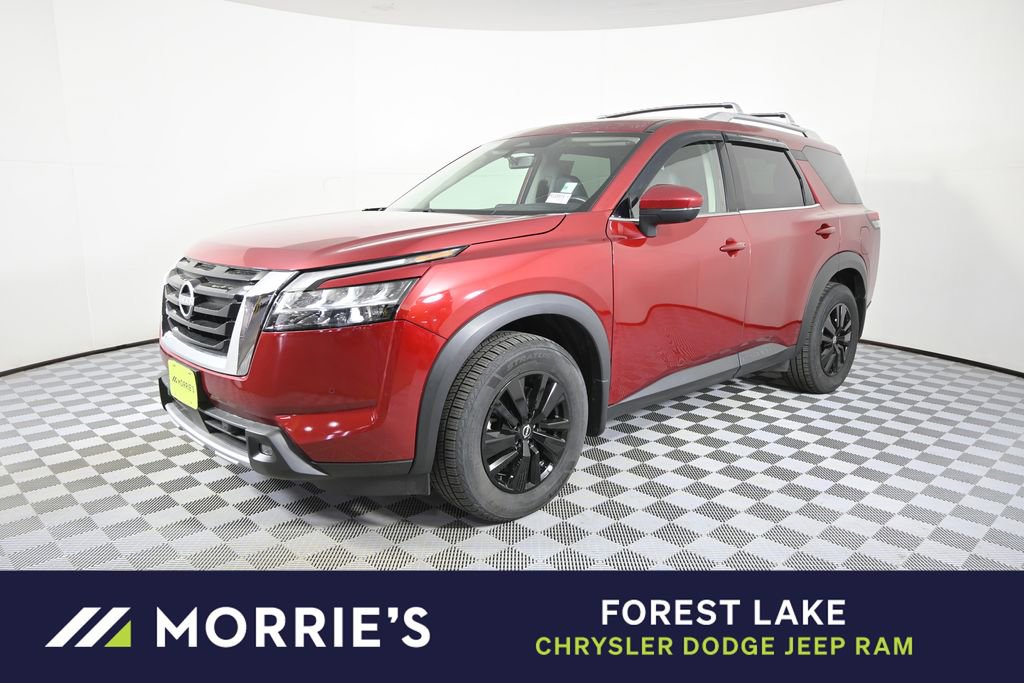 Used 2023 Nissan Pathfinder SL image 1