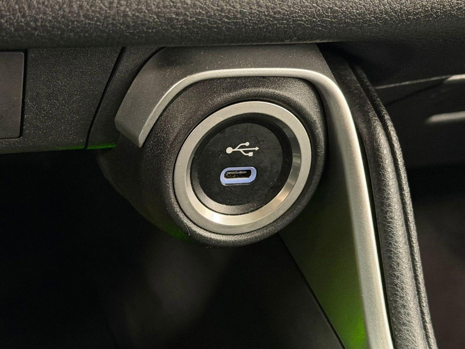 Used 2024 Toyota Grand Highlander XLE image 31