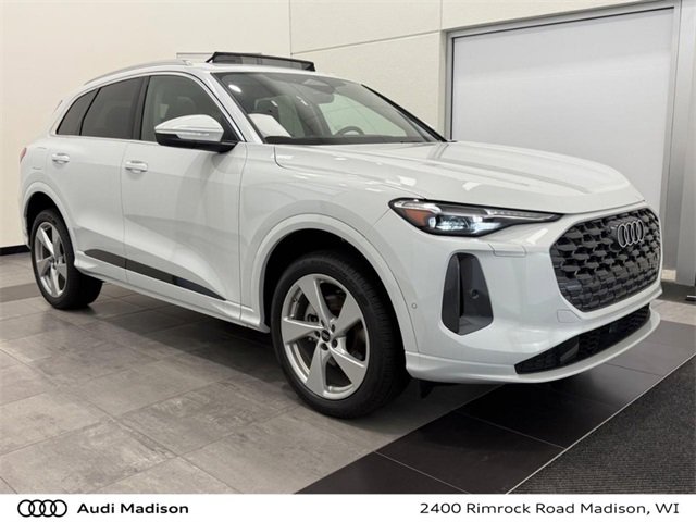 New 2025 Audi Q5 Premium Plus image 1