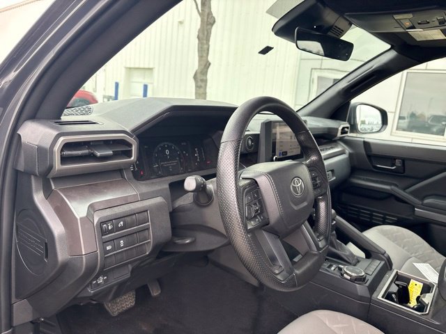 Used 2025 Toyota Tacoma SR5 AWD/4WD image 10