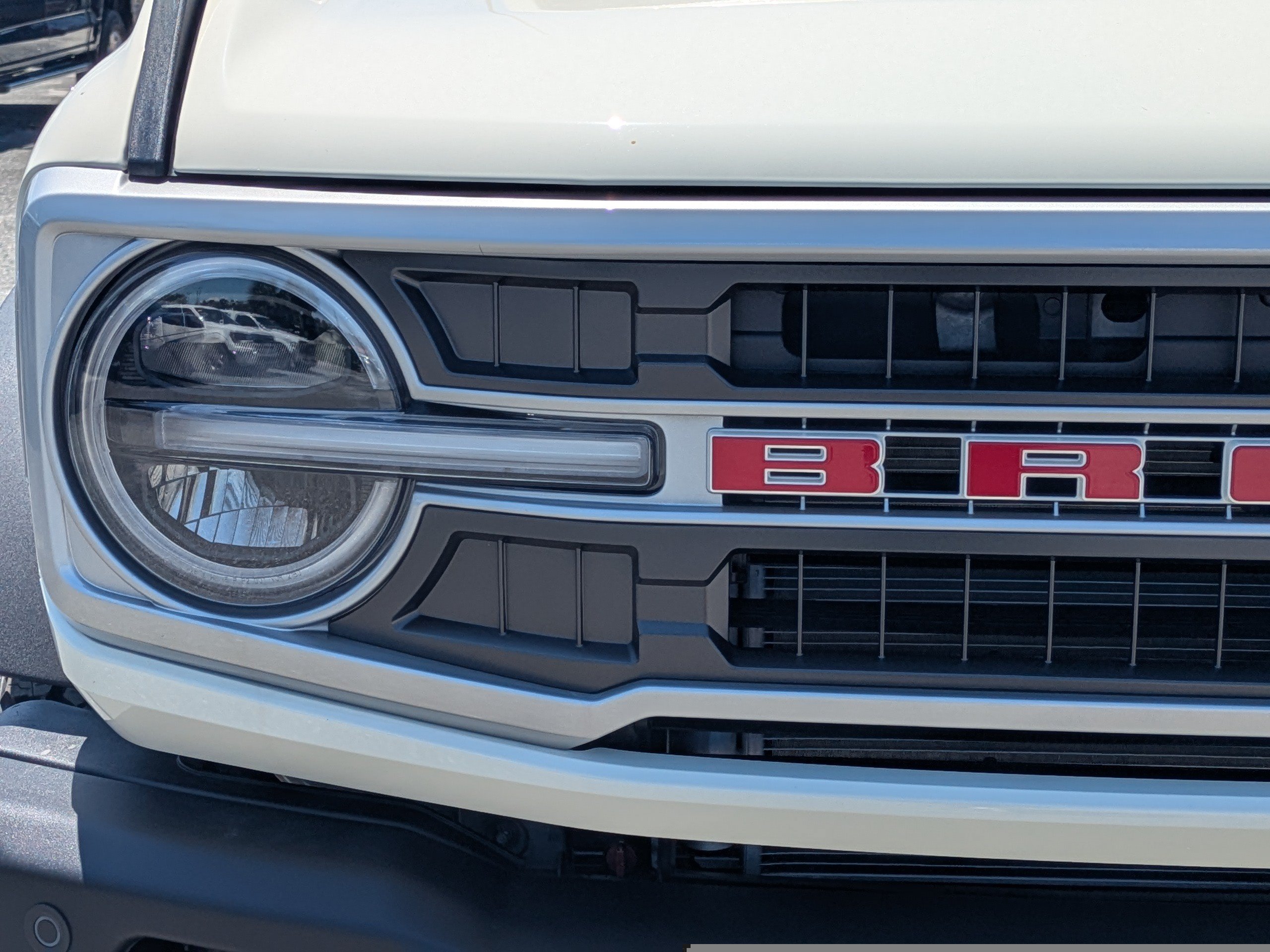 New 2026 Ford Bronco Outer Banks w/ Sasquatch Package AWD/4WD image 10