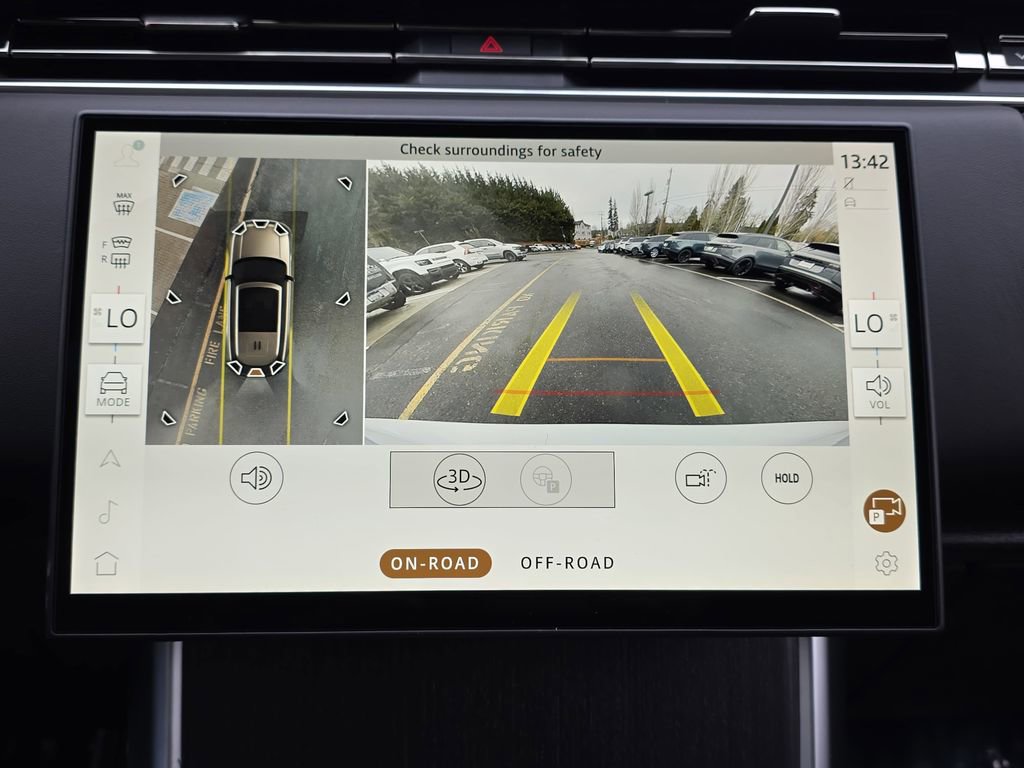 New 2025 Land Rover Range Rover Long Wheelbase SE image 23