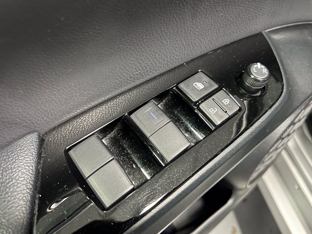 Certified 2021 Toyota Prius Prime XLE FWD image 40