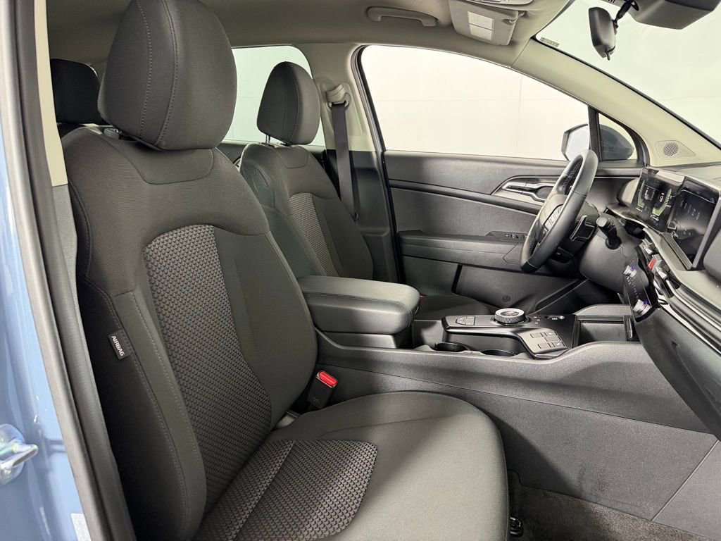Used 2026 Kia Sportage S image 32