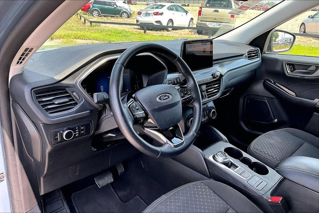 Used 2024 Ford Escape Active AWD/4WD image 13