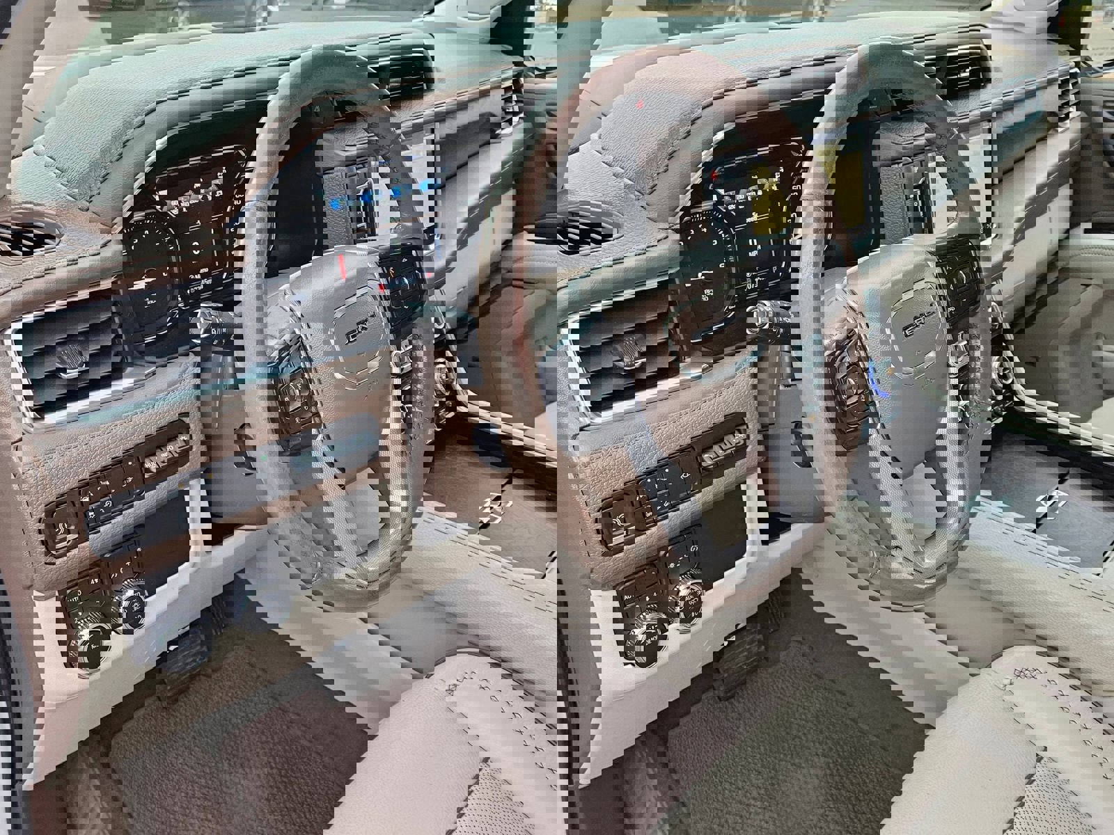 Used 2021 GMC Yukon Denali image 10