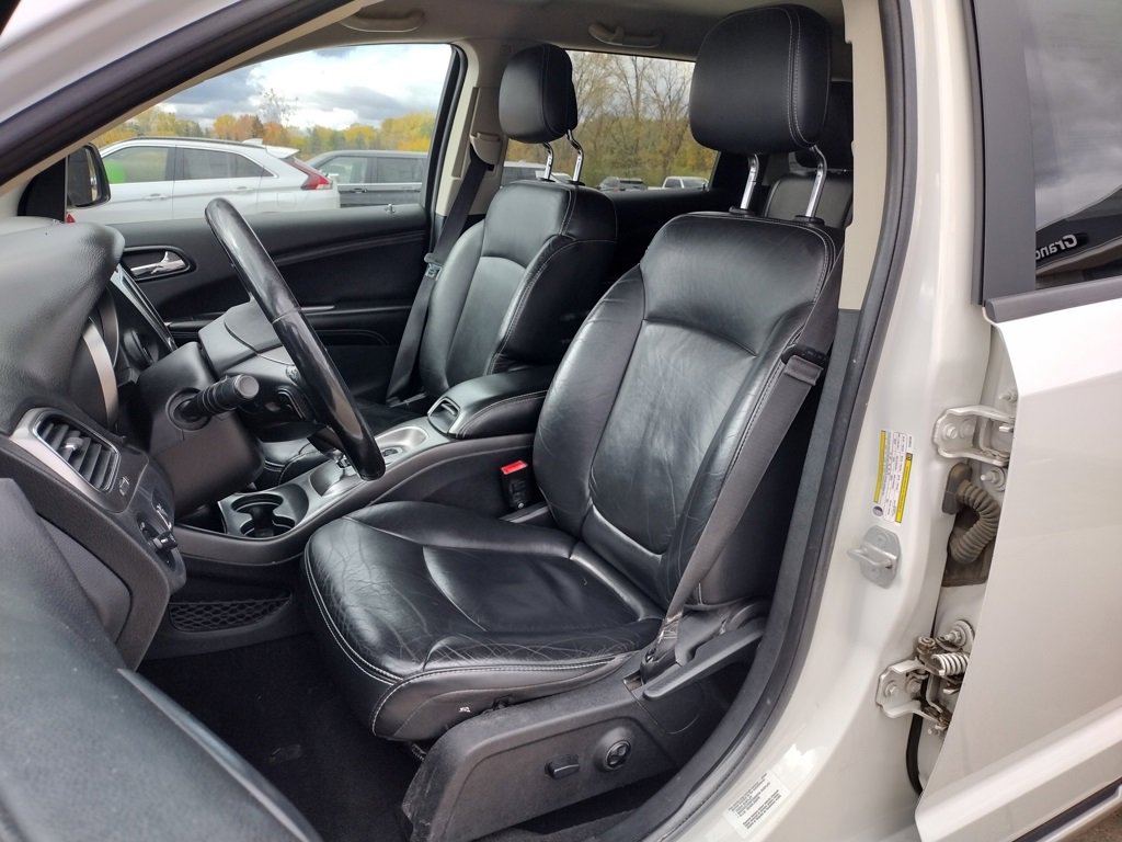 Used 2014 Dodge Journey Crossroad w/ Popular Equipment Group image 2