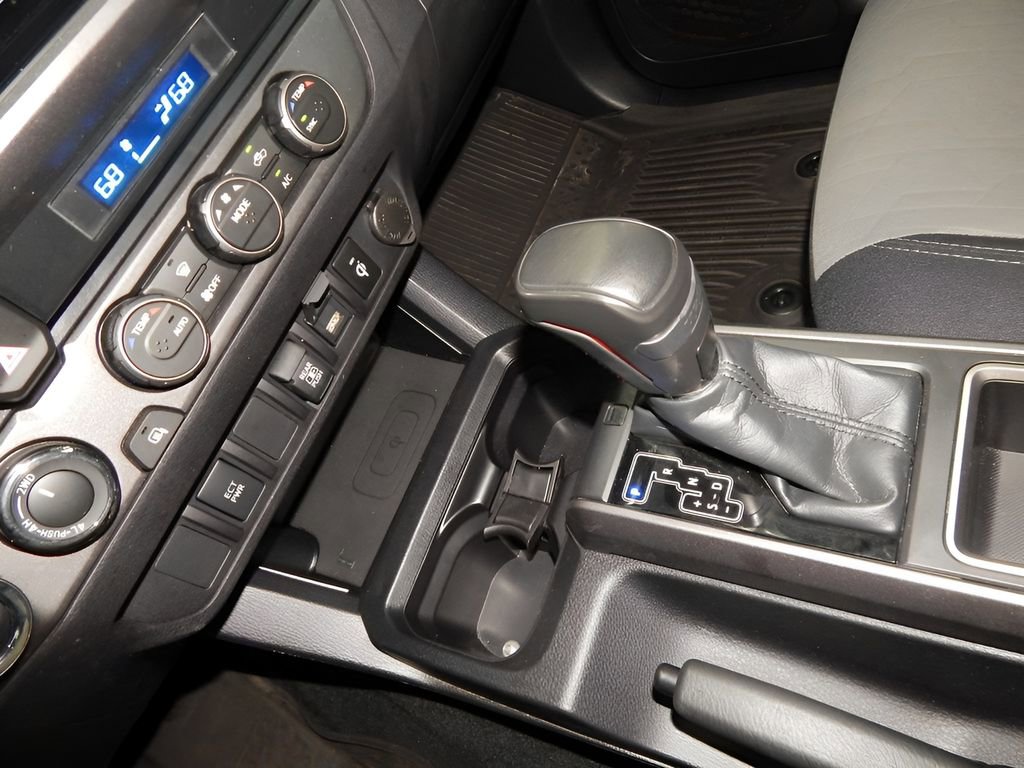 Used 2021 Toyota Tacoma TRD Sport AWD/4WD image 16