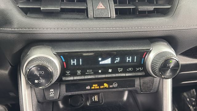 Used 2024 Toyota RAV4 LE image 26