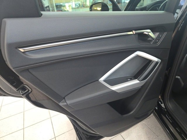 Used 2022 Audi Q3 2.0T Premium image 10