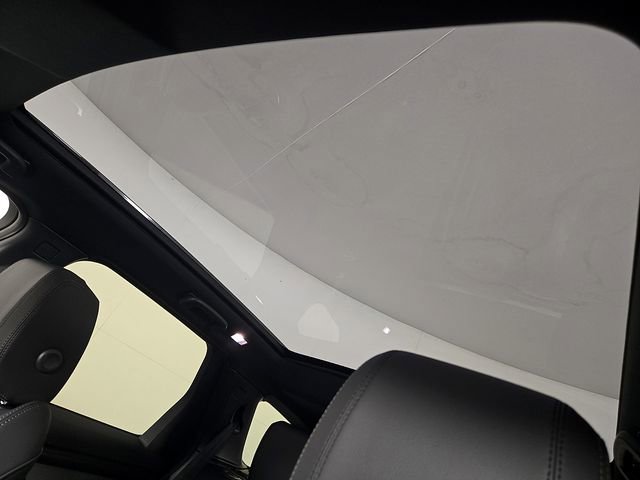 New 2026 Land Rover Discovery Sport Landmark AWD/4WD image 14