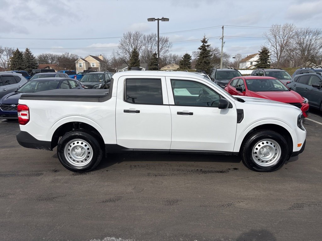 Used 2025 Ford Maverick XL w/ Equipment Group 101A image 2
