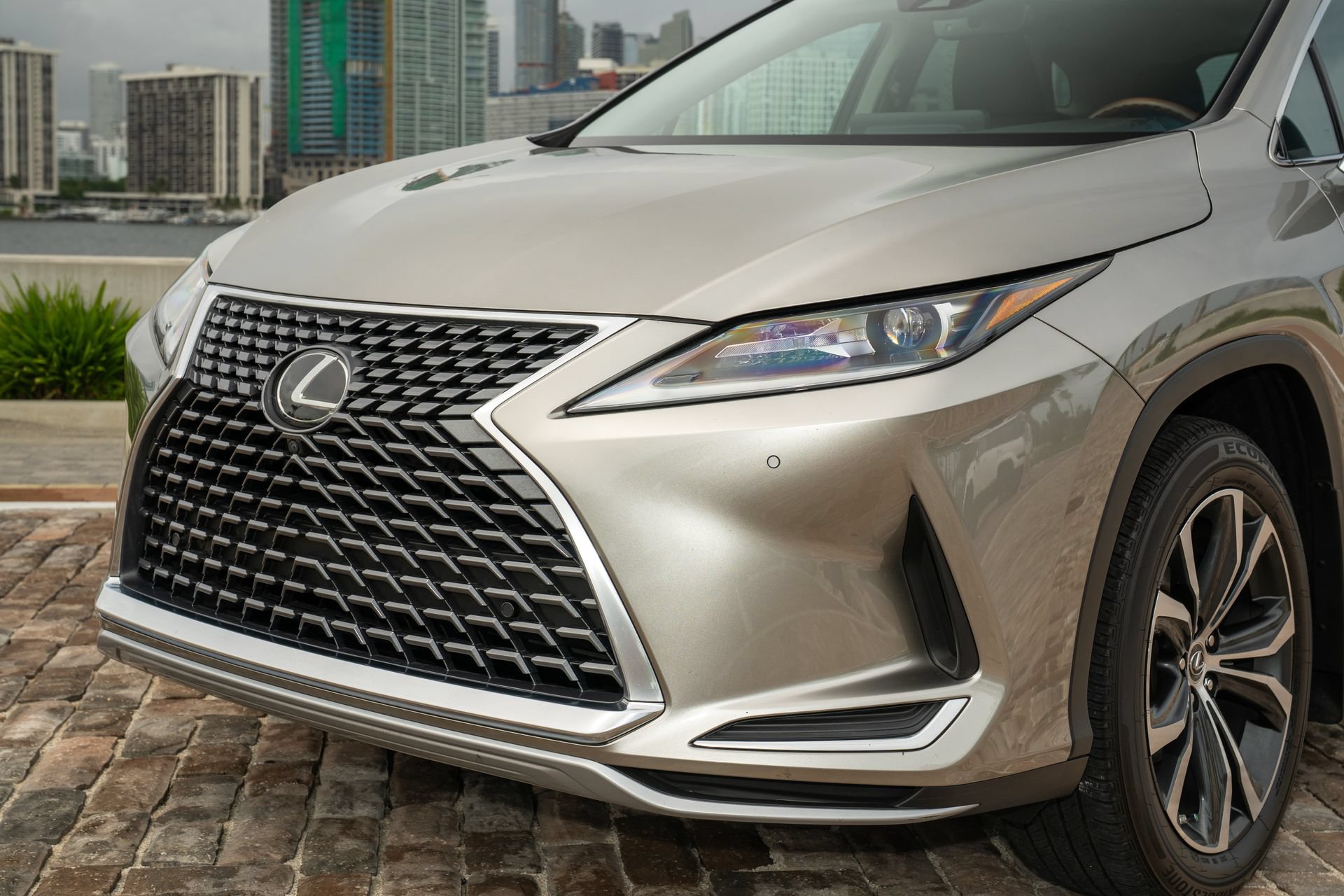 Used 2022 Lexus RX 350 FWD w/ Premium Package image 4