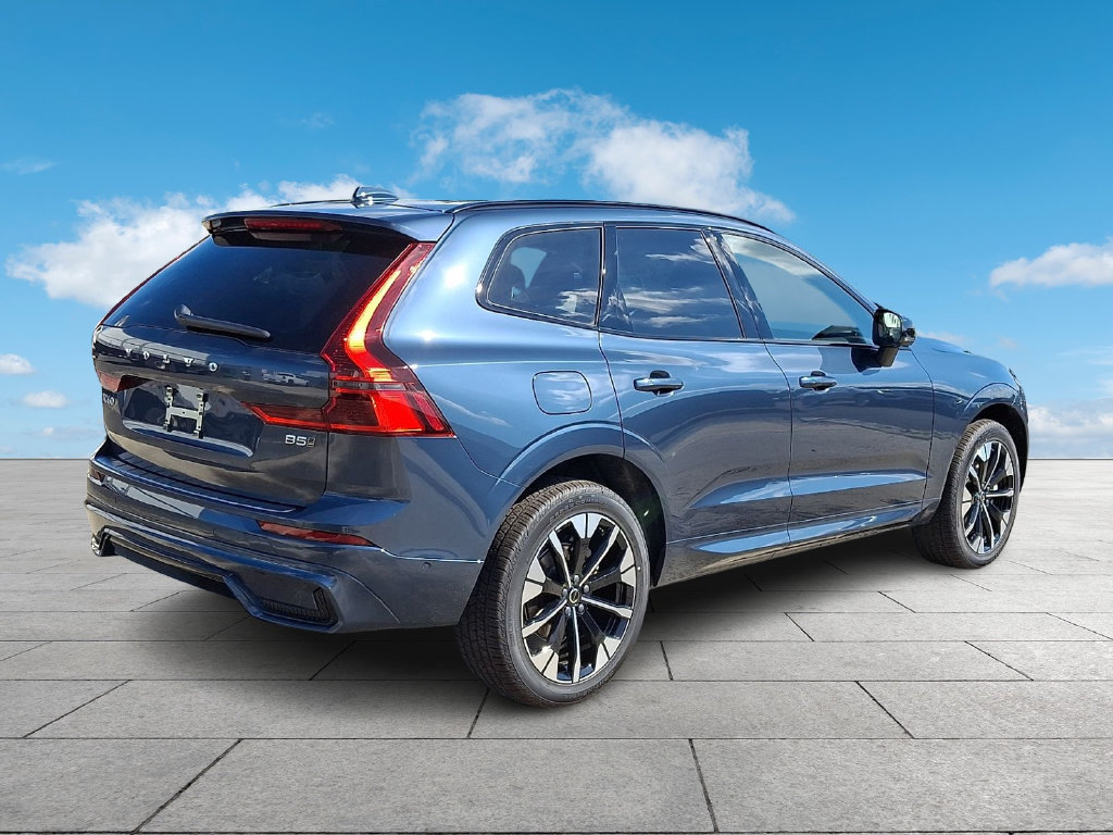 New 2027 Volvo XC60 B5 Plus AWD/4WD image 6