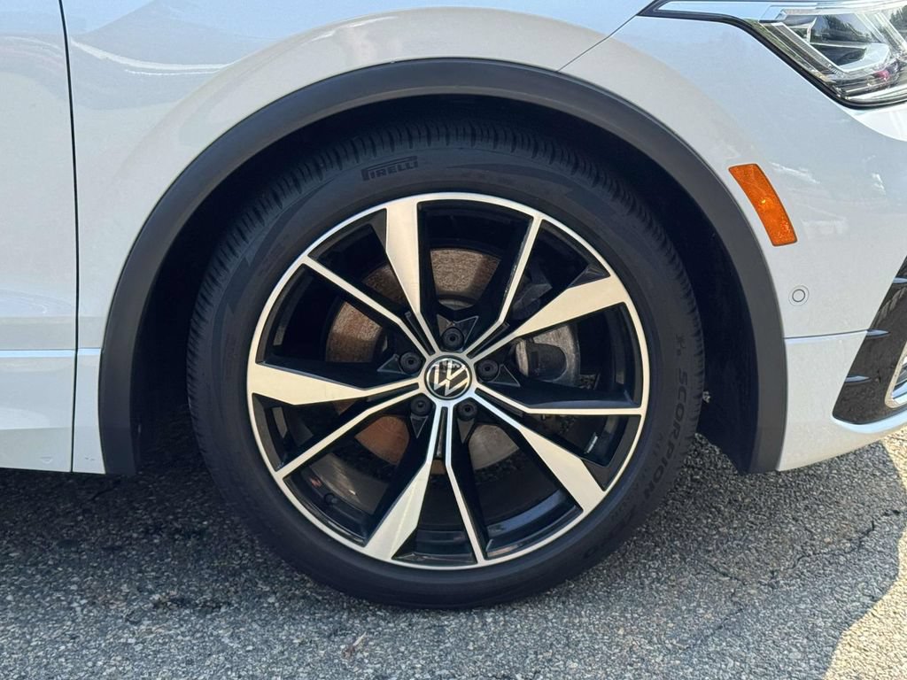 Used 2023 Volkswagen Tiguan SEL R-Line AWD/4WD image 8