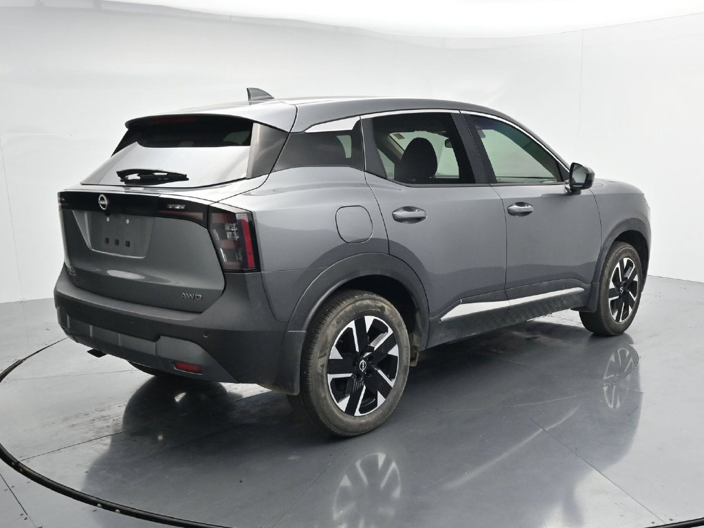 Used 2025 Nissan Kicks SV w/ Illumination Package AWD/4WD image 7