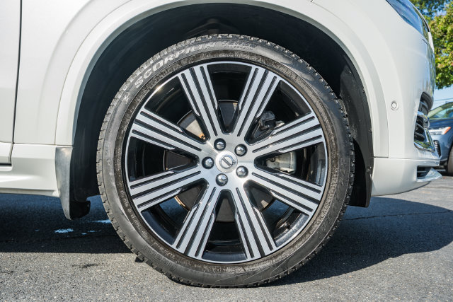 Used 2024 Volvo XC90 T8 Ultimate w/ Lounge Package AWD/4WD image 19