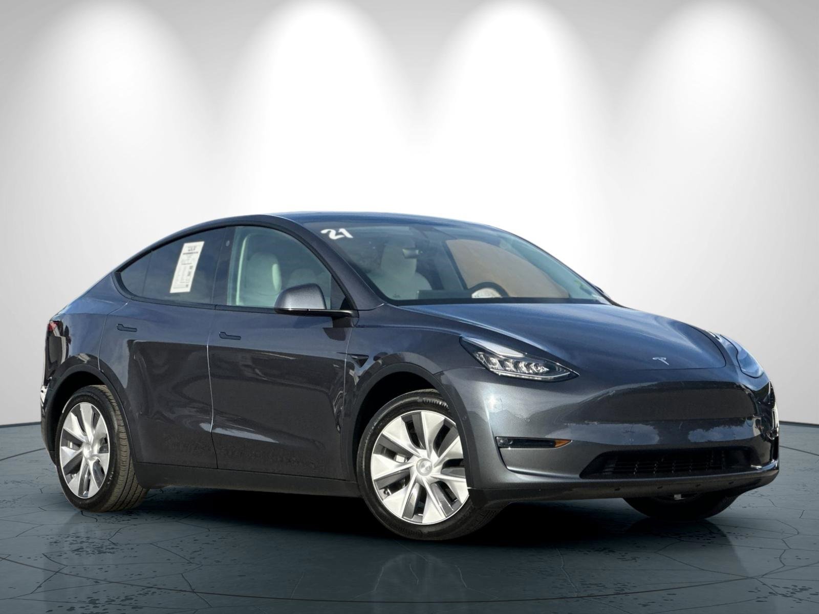 Used 2021 Tesla Model Y Long Range image 2