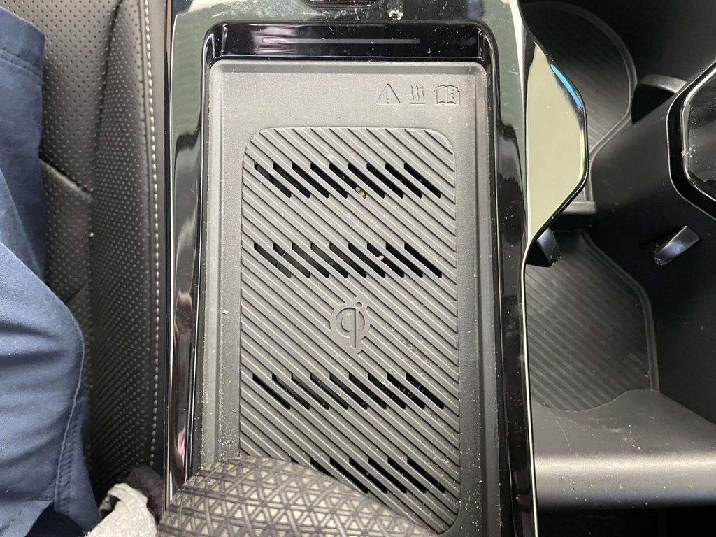 Used 2022 Kia EV6 GT-Line w/ First Edition Package AWD/4WD image 24