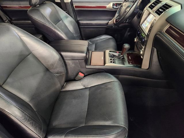 Used 2018 Lexus GX 460 Premium AWD/4WD image 3