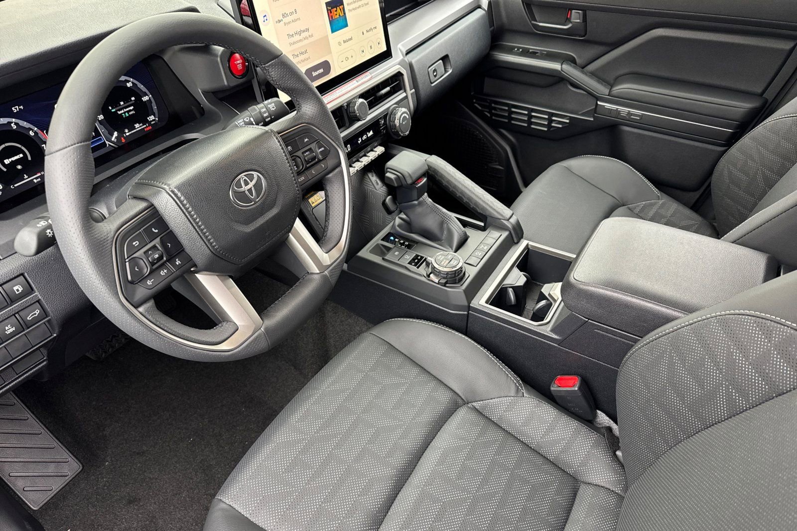 New 2026 Toyota 4Runner TRD Off-Road Premium AWD/4WD image 12