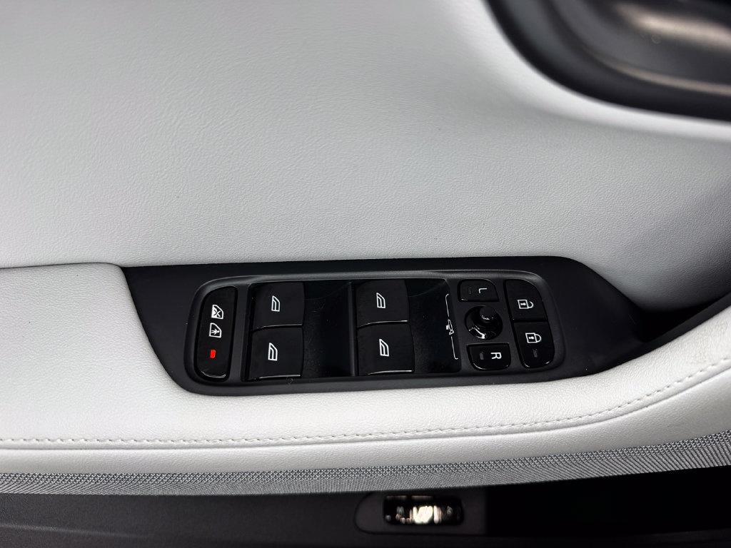 Used 2024 Polestar Polestar 2 AWD/4WD image 11