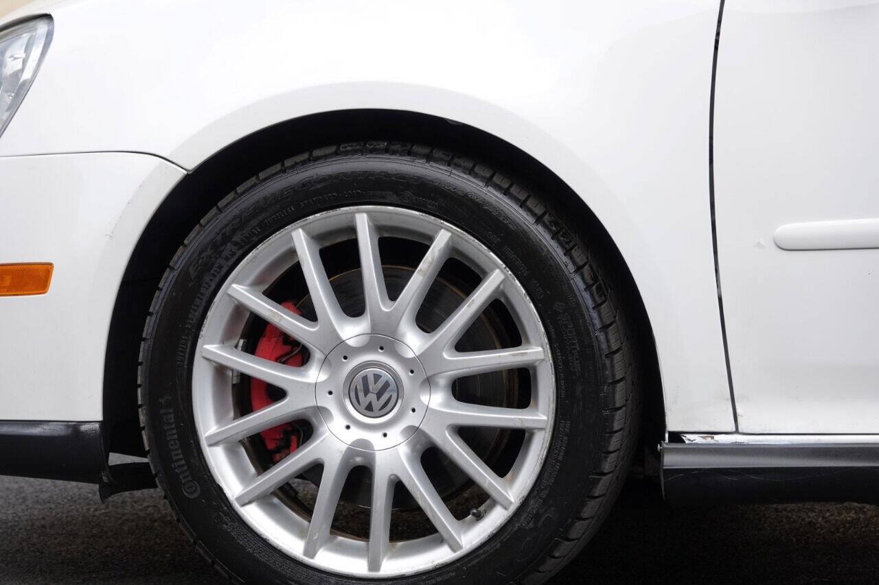 Used 2007 Volkswagen GTI 4-Door FWD image 41