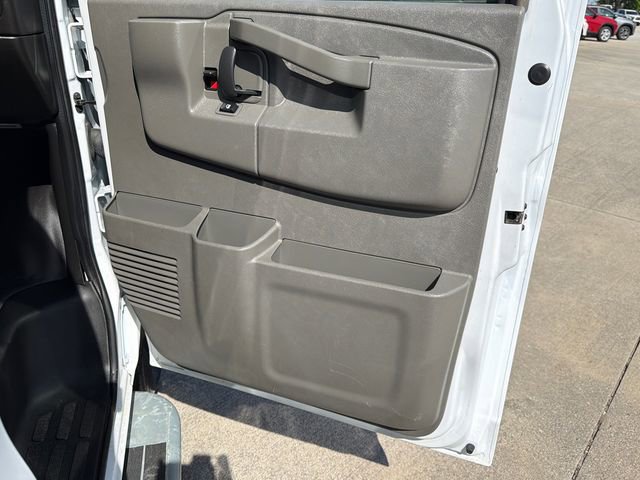 Used 2024 GMC Savana 2500 w/ Driver Convenience Package image 14