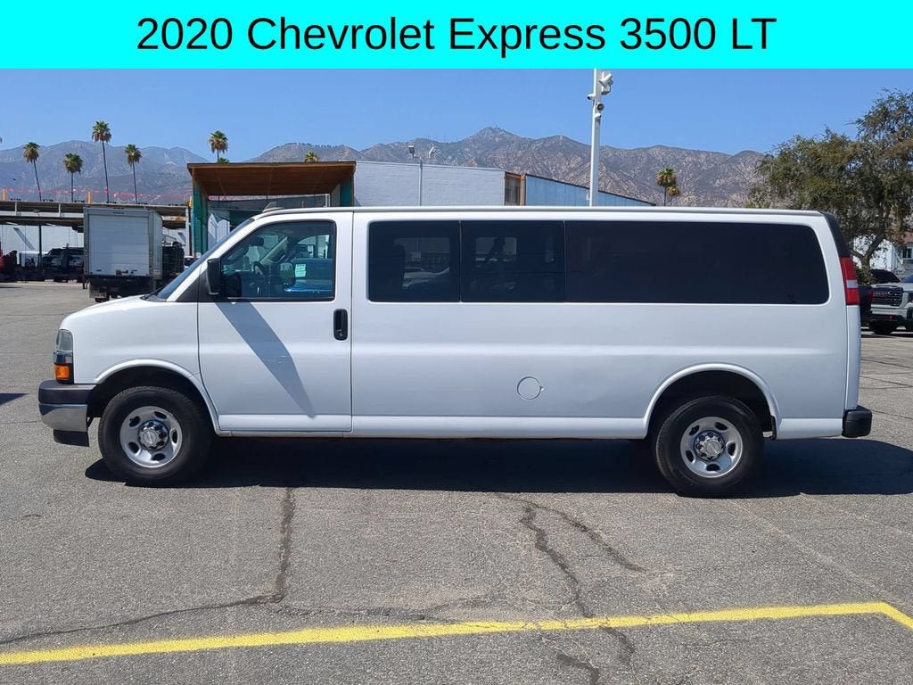 Used 2020 Chevrolet Express 3500 LT w/ LT Preferred Equipment Group RWD image 2