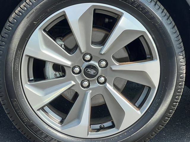 Used 2023 Ford Escape Platinum w/ Premium Technology Package AWD/4WD image 7