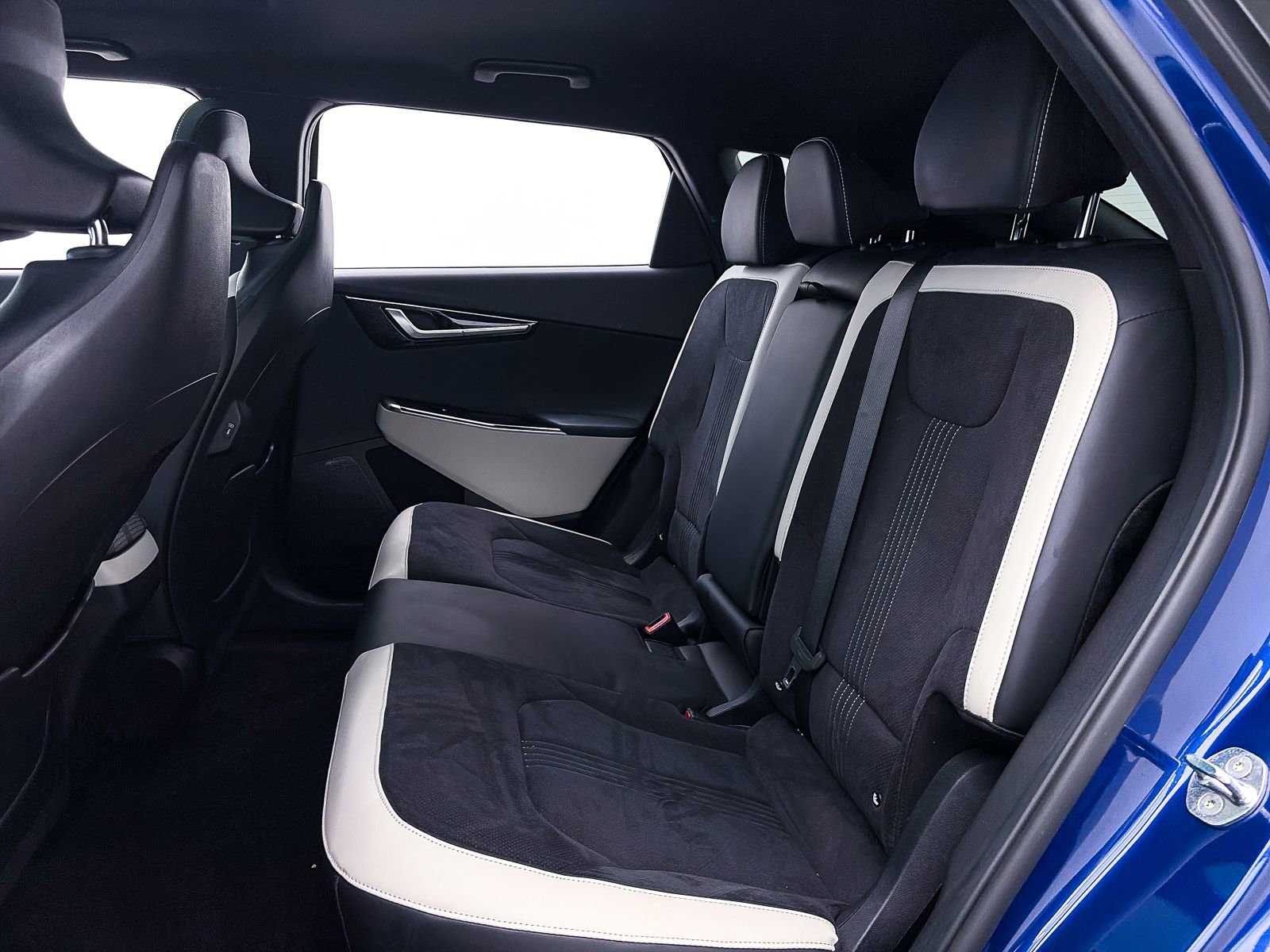 Used 2023 Kia EV6 GT-Line w/ GT-Line Suede Seat Package image 43