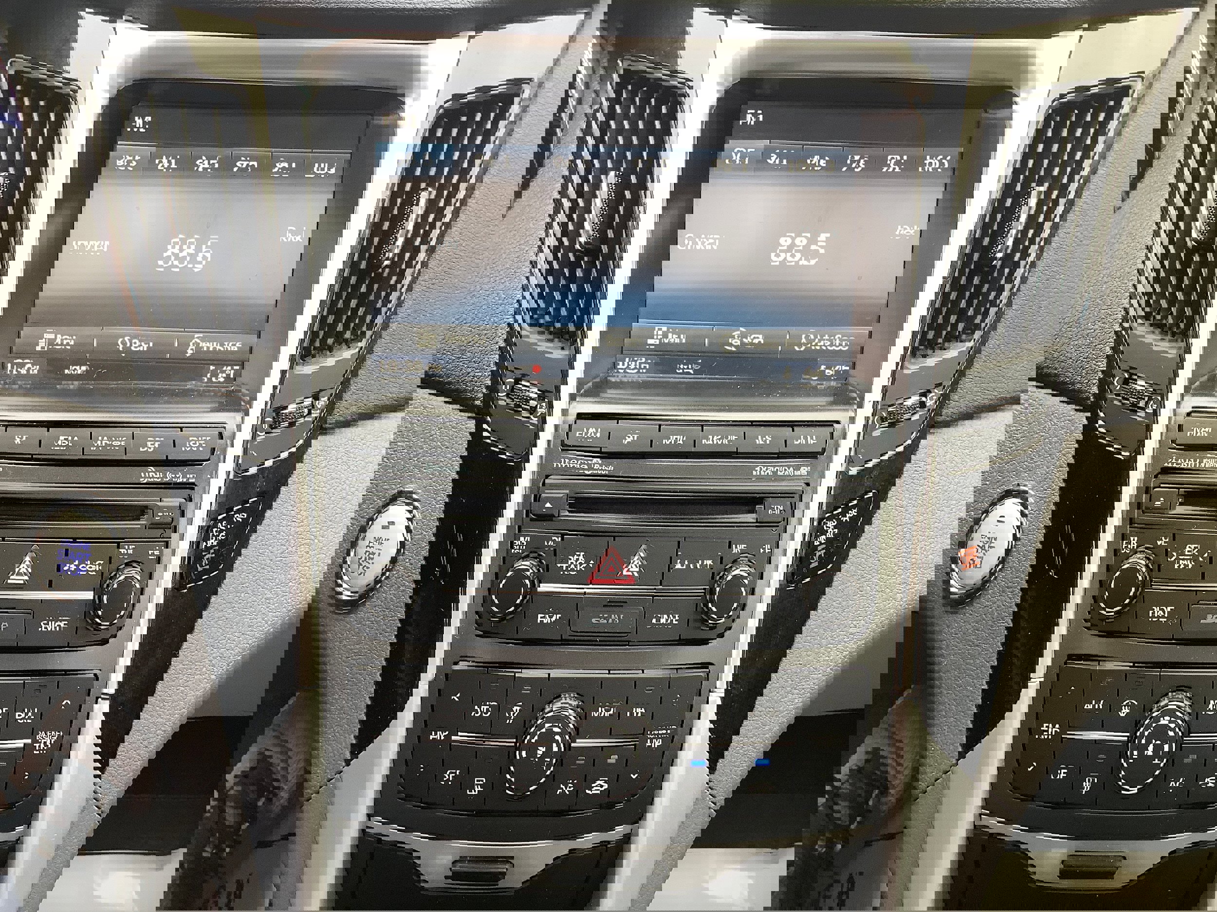 Used 2014 Hyundai Sonata SE w/ Premium Package 03 FWD image 18