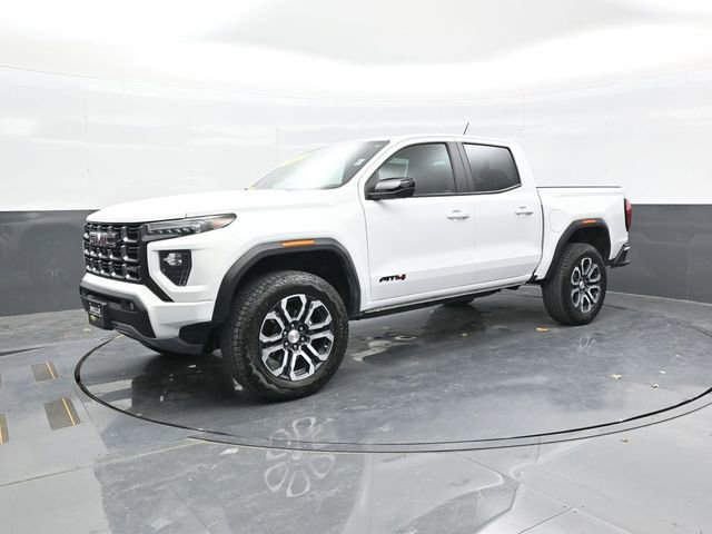 Used 2024 GMC Canyon AT4 w/ Technology Package AWD/4WD image 3