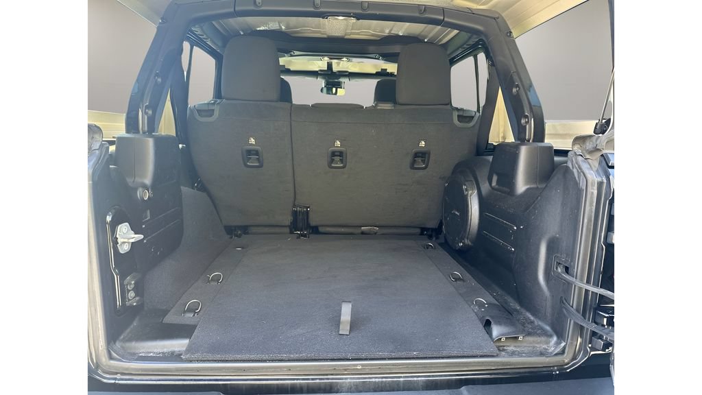 Used 2021 Jeep Wrangler Unlimited Sport AWD/4WD image 33