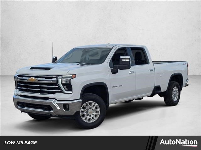 Used 2025 Chevrolet Silverado 2500 LTZ image 1