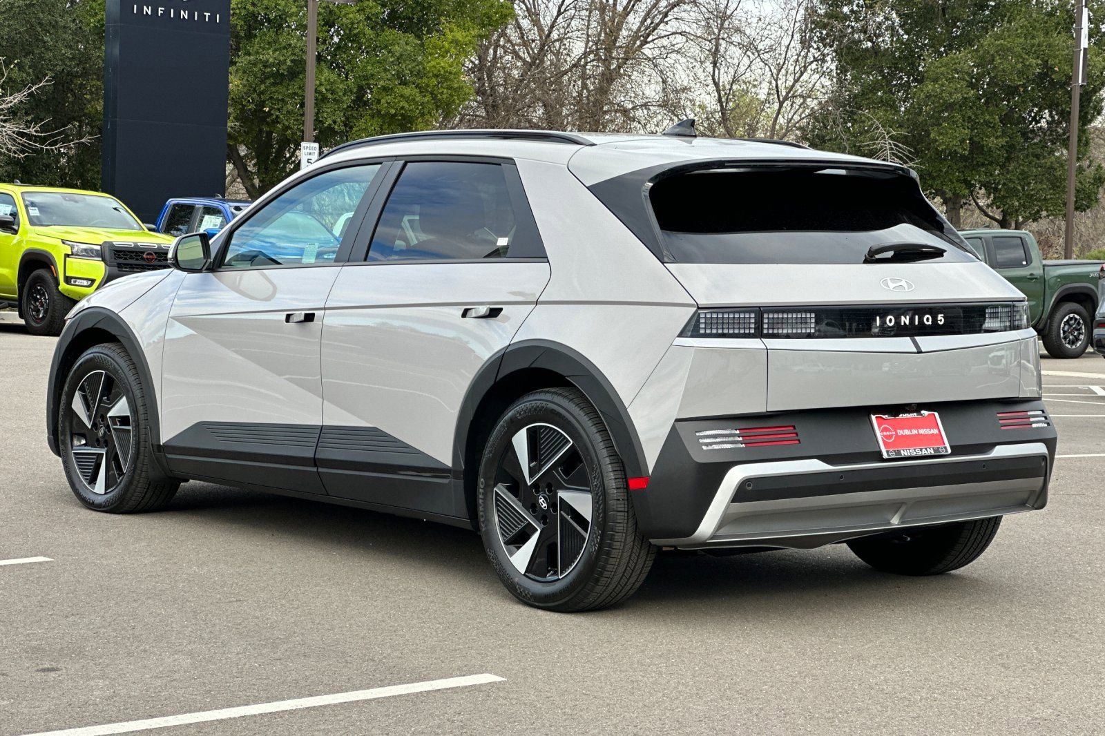 Used 2025 Hyundai Ioniq 5 SEL image 6