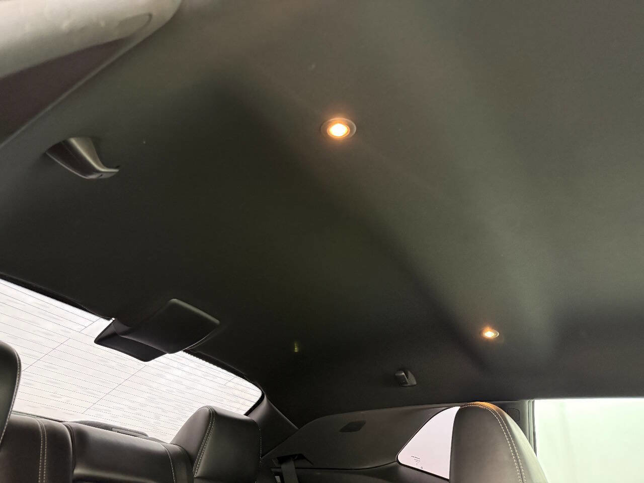 Used 2012 Dodge Challenger SXT RWD image 25