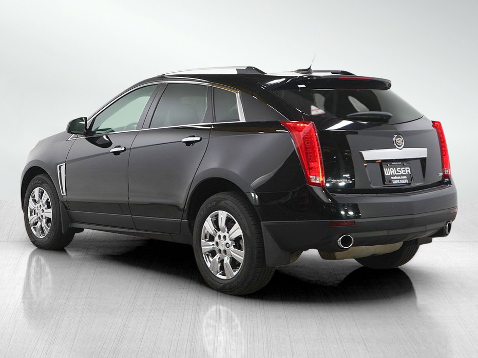 Used 2016 Cadillac SRX Luxury w/ Driver Awareness Package AWD/4WD image 3