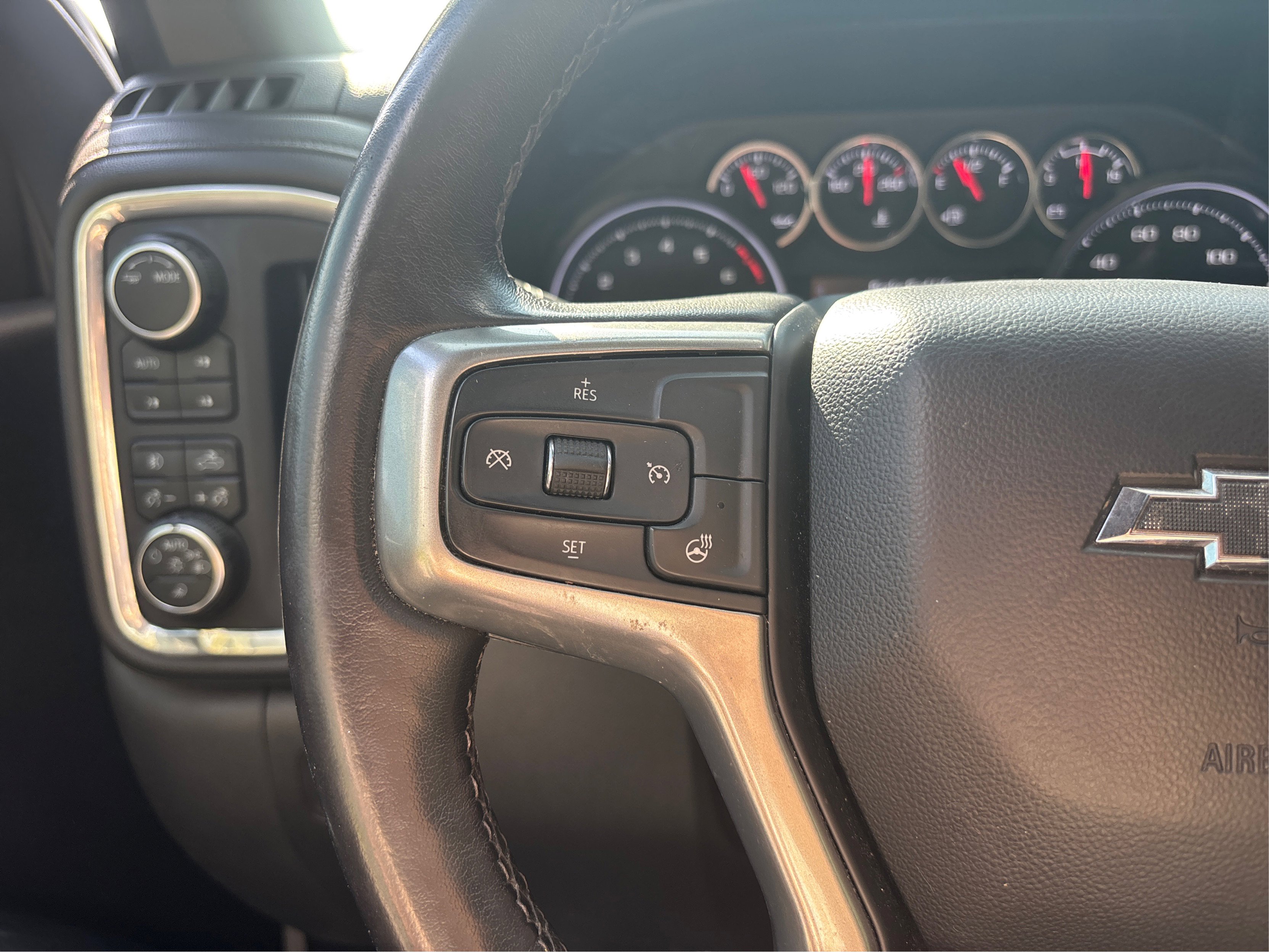 Used 2022 Chevrolet Silverado 1500 LT Trail Boss w/ LT Trail Boss Premium Package image 52