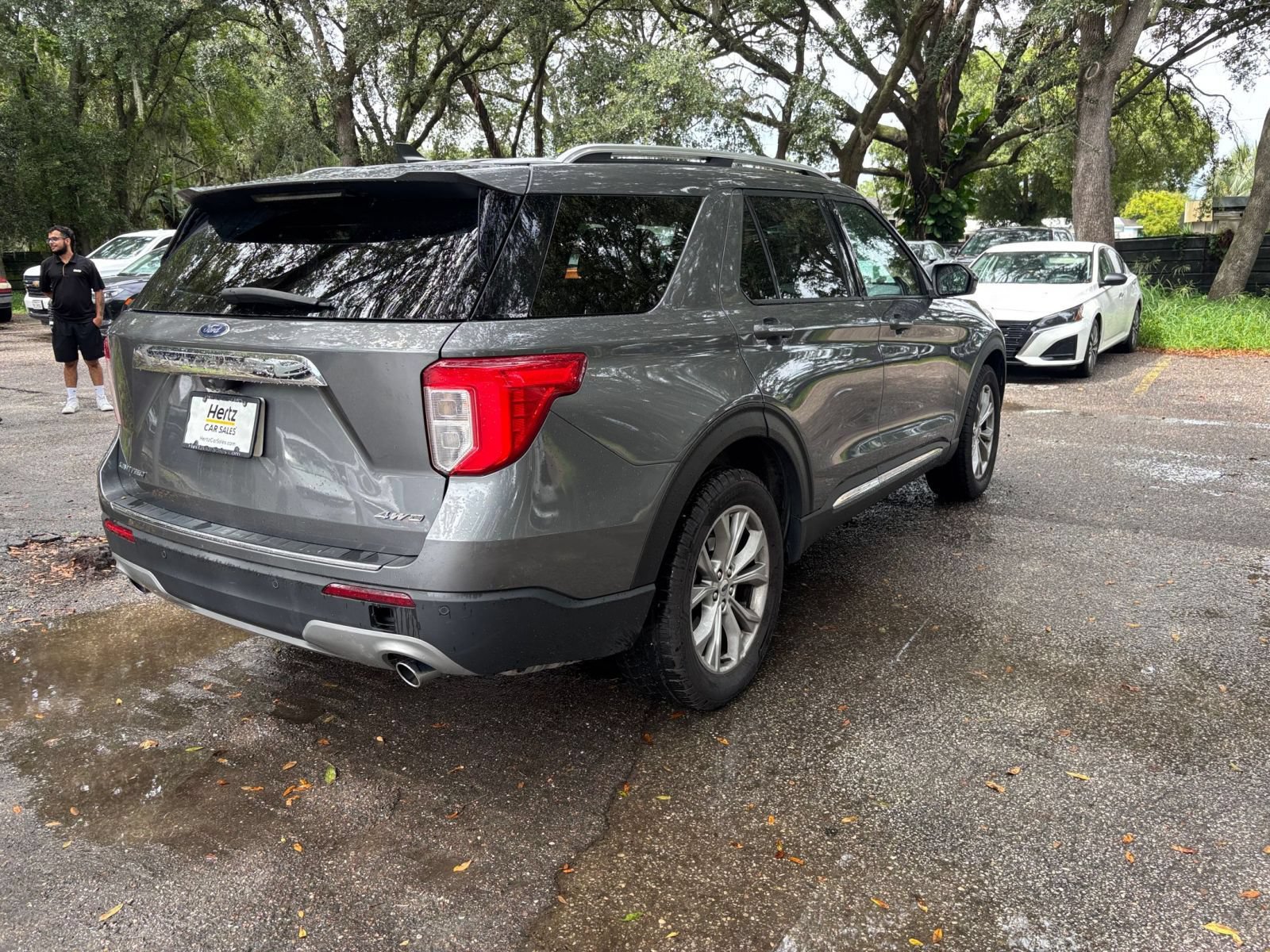Used 2024 Ford Explorer Limited AWD/4WD image 12