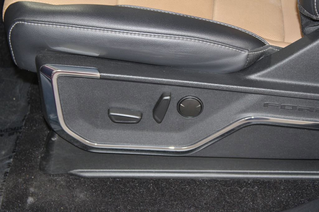 Used 2022 Ford F150 Lariat w/ Equipment Group 501A Mid image 23