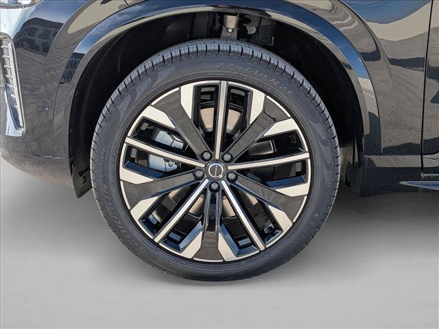 New 2026 Volvo XC90 B5 Plus w/ Protection Package AWD/4WD image 11