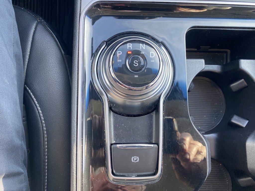 Used 2019 Ford Edge SEL w/ Equipment Group 201A image 18