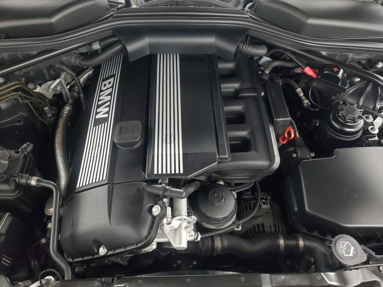 Used 2004 BMW 525i Sedan image 4