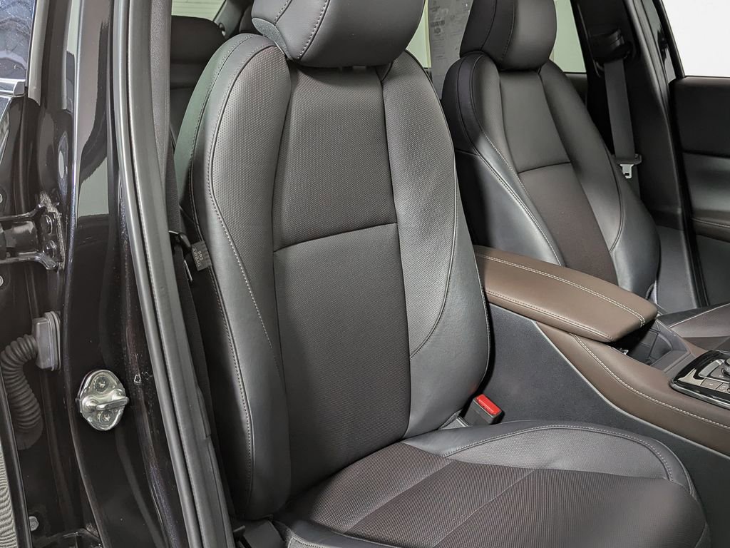 Used 2021 MAZDA CX-30 AWD 2.5 S w/ Premium Package image 18